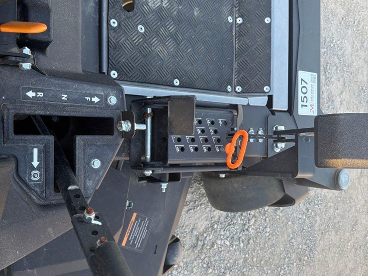 new/unused-yakta-yxr410-61"-zero-turn-mower-image-9