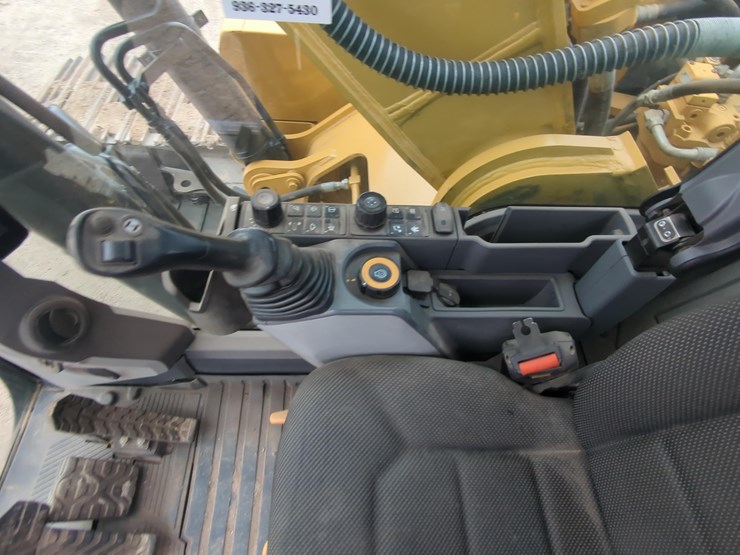 2019-caterpillar-330gc-image-20