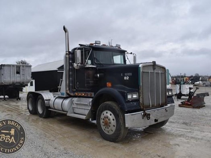 1982-kenworth-w900-image-8