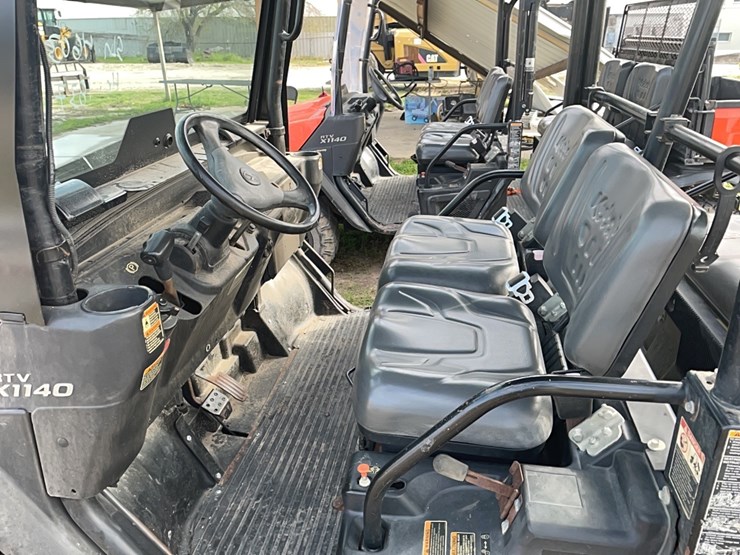 2019-kubota-rtvx1140-image-9