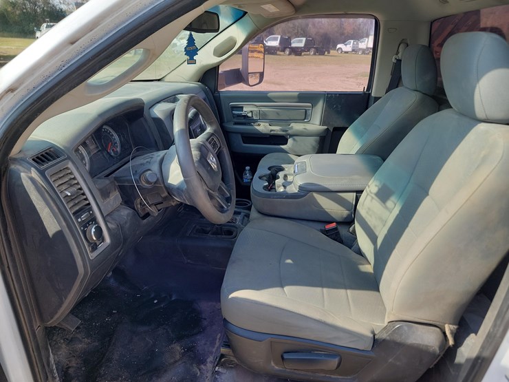 2018-dodge-5500-utility-truck-vn:3c7wrnbl0jg224924-4x4,-image-8