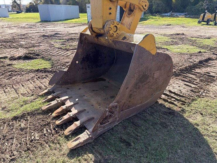 caterpillar-349el-image-13