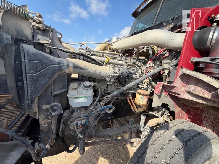 2015-western-star-4900ex-image-9