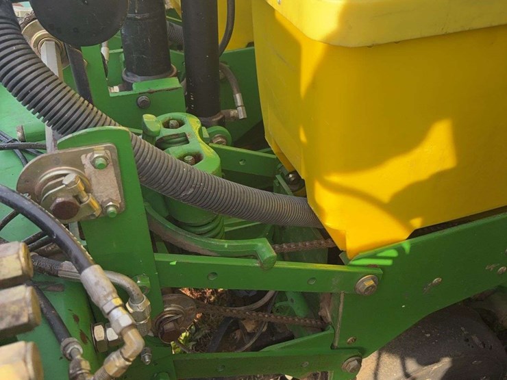 john-deere-1770-image-30