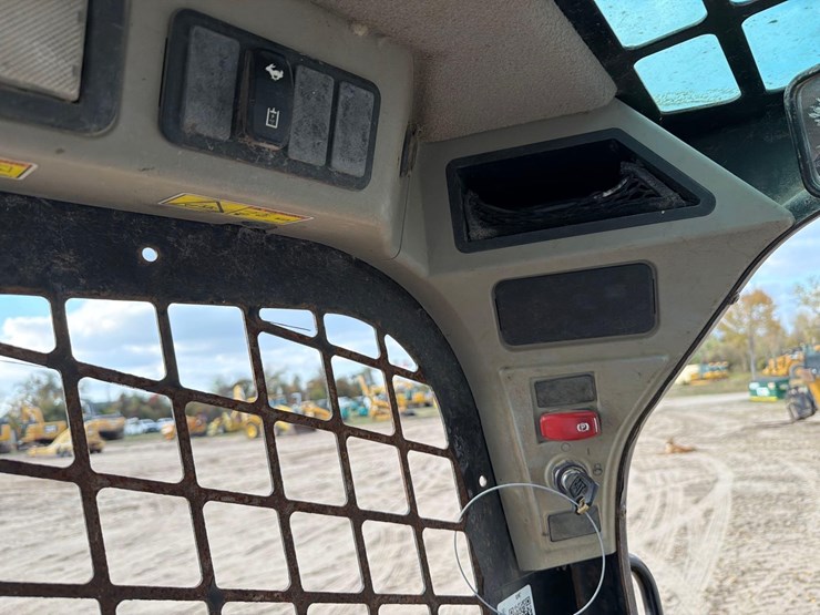 2021-caterpillar-259d3-image-21