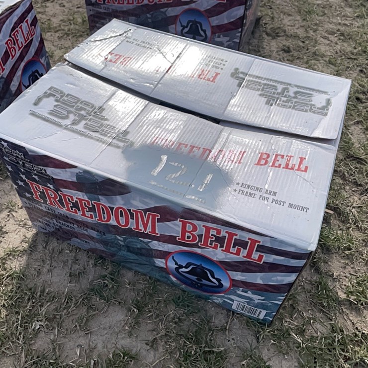 NEW CAST IRON FREEDOM / FARM BELL NEW SUPPORT EQUIPMENT