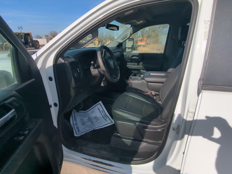 2022-chevrolet-2500-image-11