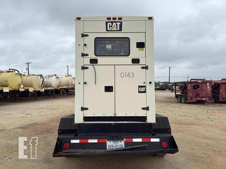 2012-caterpillar-xq350-image-5