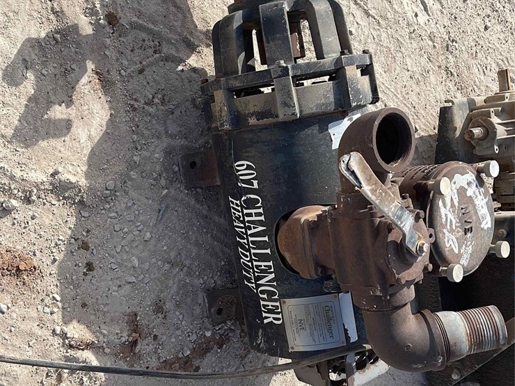 challenger-vacuum-pump-image-1