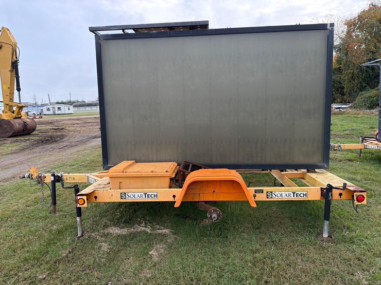 solar-tech-silent-messenger-message-board-arrow/message-board-vn:4gm2m151591410119-image-1