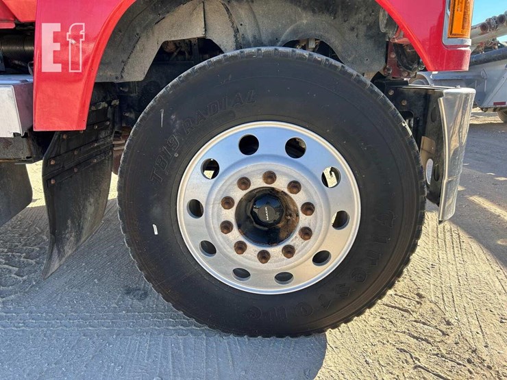 2020-mack-pinnacle-64t-image-10