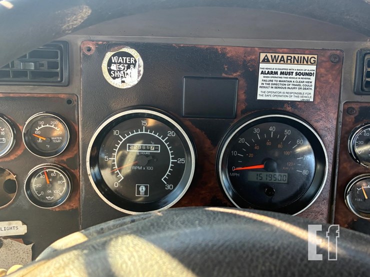 2005-kenworth-t800-image-10