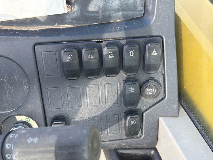 2019-caterpillar-tl1255-image-16