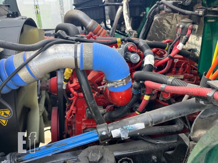 2019-international-durastar-4300-image-9