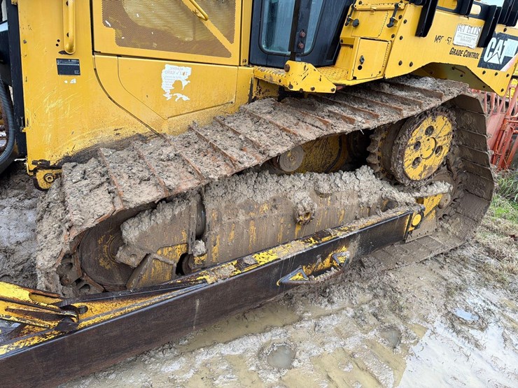 2017-caterpillar-d6t-xw-image-14