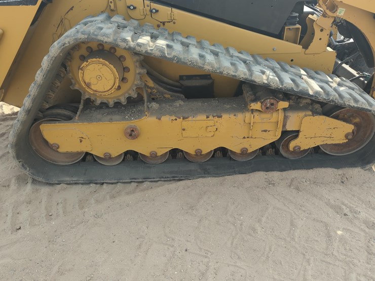 2016-caterpillar-299d2-image-7