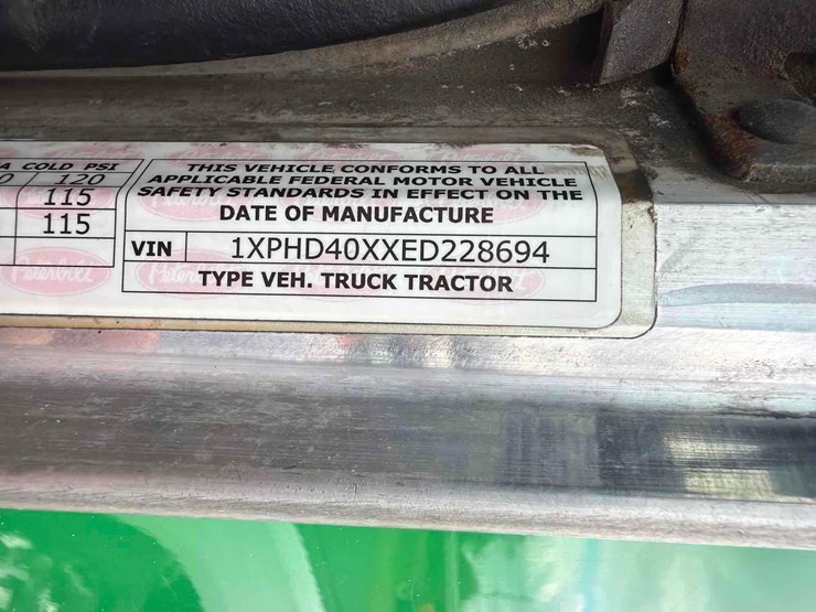 2014-peterbilt-386-image-23