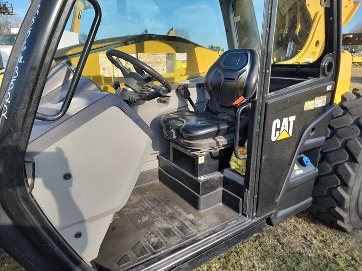 2020-caterpillar-tl1255-image-12