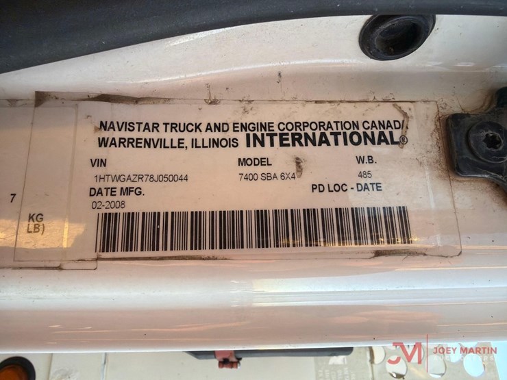 2008-international-7400-image-39