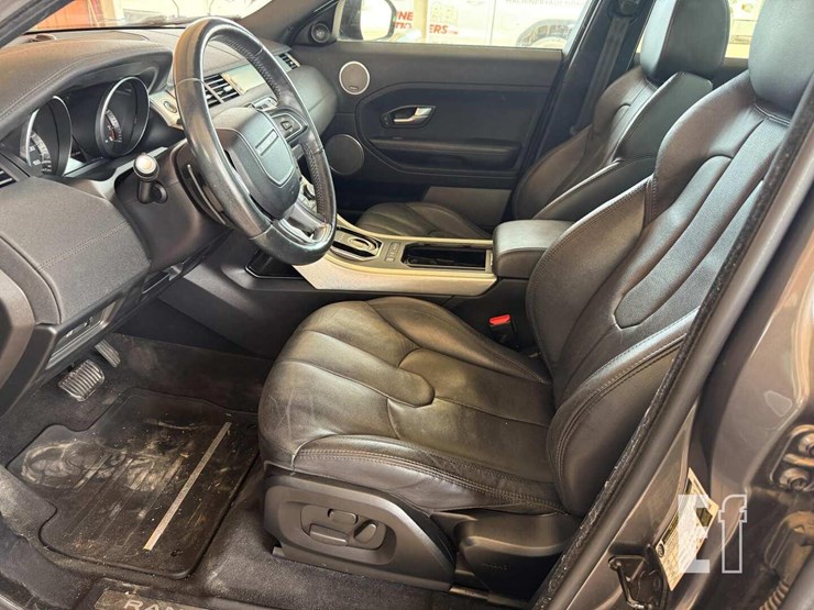 2015-land-rover-range-rover-image-6