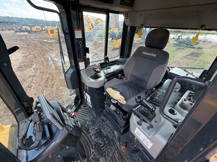 2021-komatsu-d61pxi-24-image-19