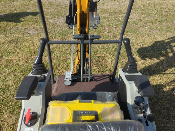 new-cfg-xz20r-hydraulic-excavator-image-6