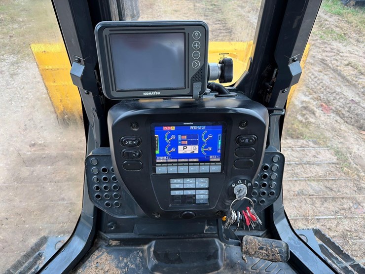 2022-komatsu-d51pxi-24-image-22
