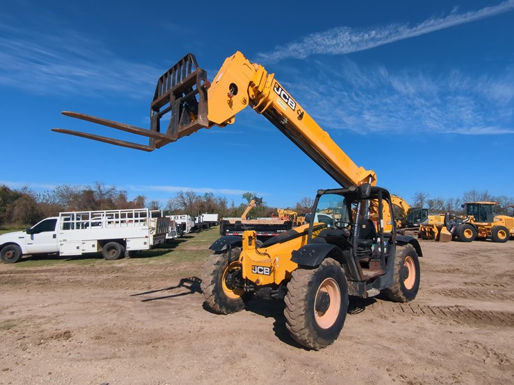 2016-jcb-507-42-image-2