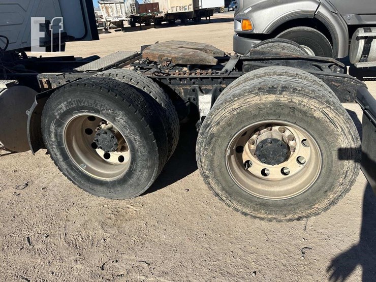 2017-international-prostar-image-7