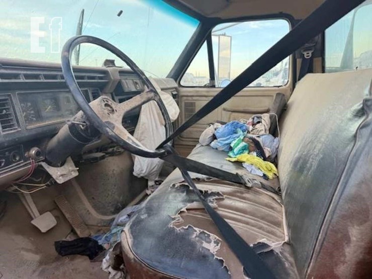 1991-ford-f800-image-6