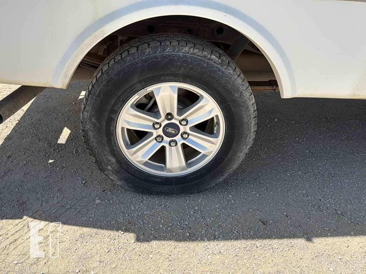 2017-ford-f150-image-10