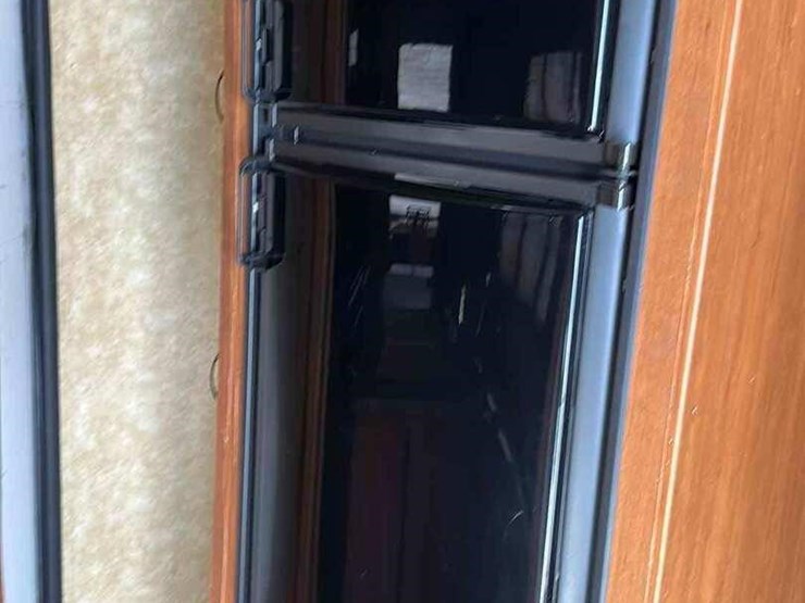 2011-forest-river-sierra-356rl-image-7