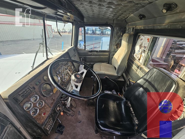 1996-kenworth-w900-image-11