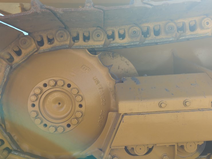 2020-deere-650k-lgp-image-12