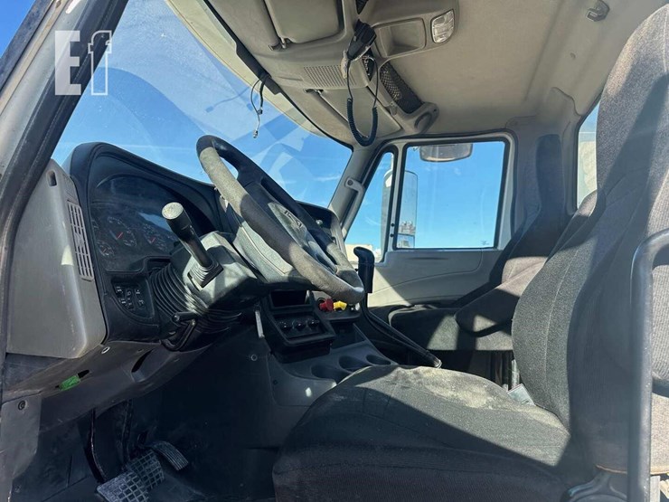 2017-international-prostar-image-6