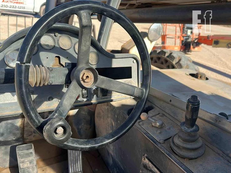 terex-th844c-image-9