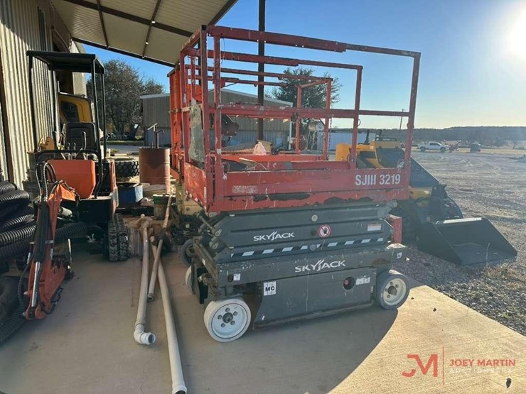 2017-skyjack-sjiii3219-image-1