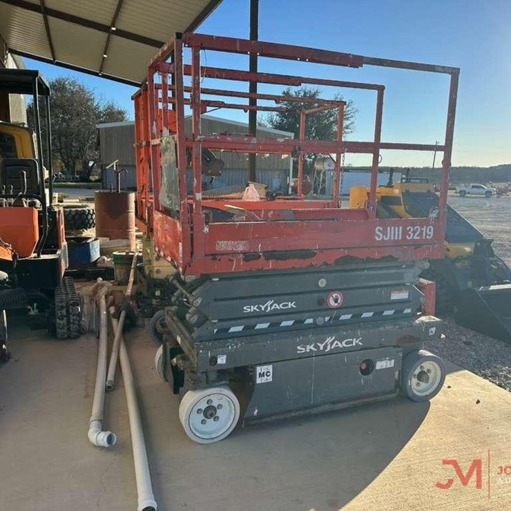 2017 SKYJACK SJIII3219