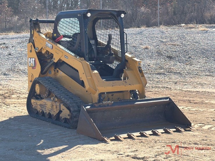 2021-caterpillar-259d3-image-1