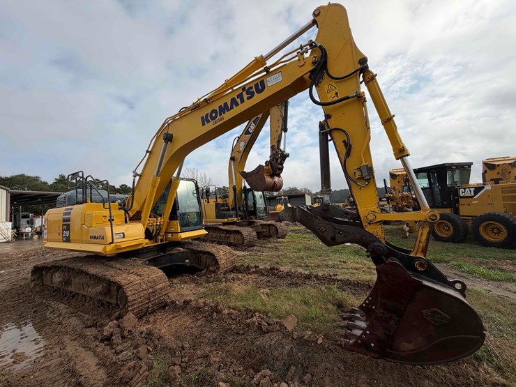 2021-komatsu-pc210-lc-11-image-4