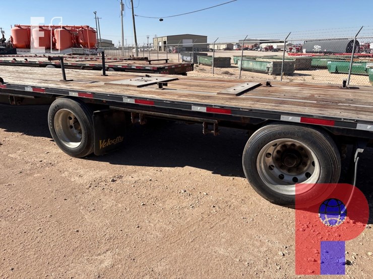 2012-fontaine-step-deck-image-8