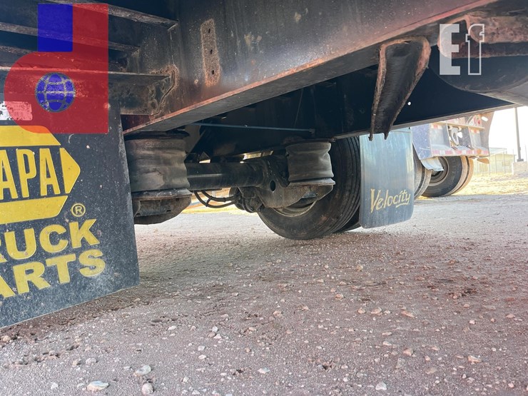 2013-fontaine-step-deck-image-9