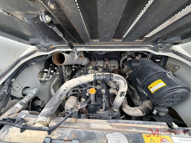 takeuchi-tl8r2-image-12