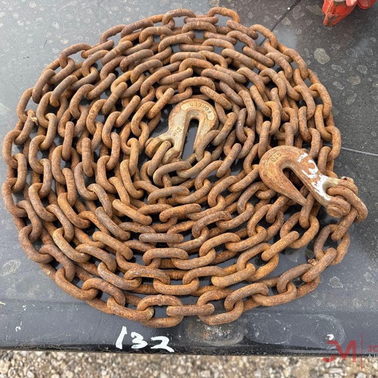 3/8" CHAIN WITH 2 HOOKS