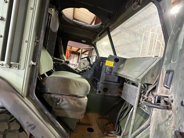 2010-caterpillar-c15-image-11