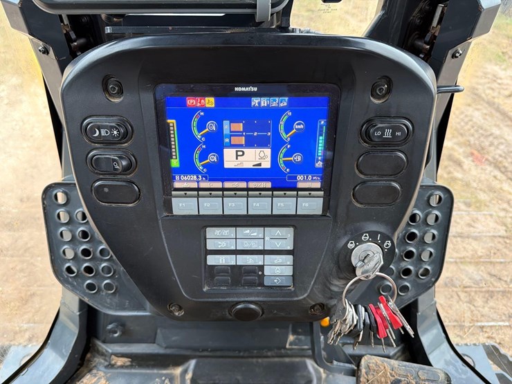 2022-komatsu-d51pxi-24-image-23