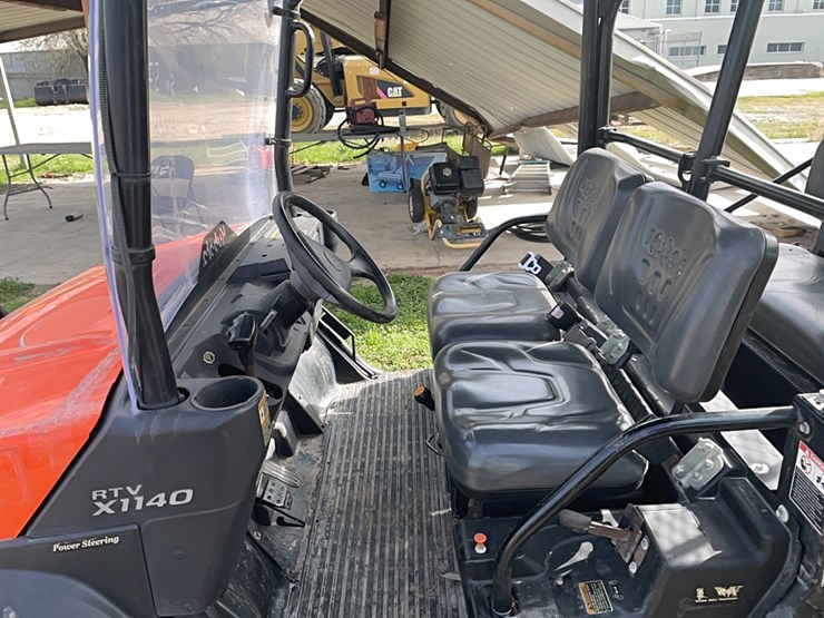 2019-kubota-rtvx1140-image-7