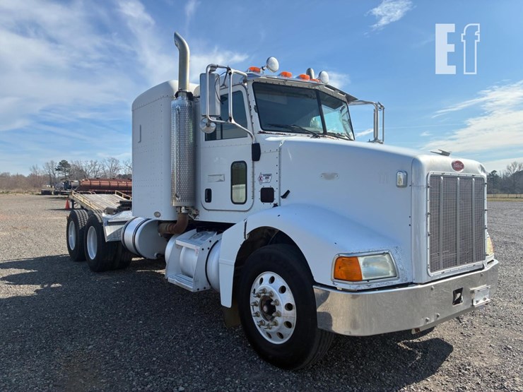 2007-peterbilt-385-image-3