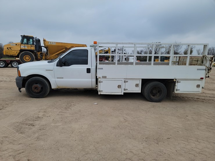 2006-ford-f350-image-1
