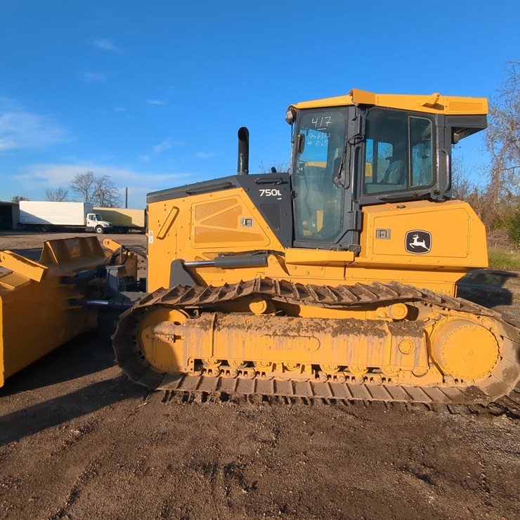 2020 DEERE 750L LGP